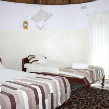 Reed Mat Lodge Lusaka Exteriör bild